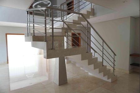 Casa de condomínio à venda com 446m², 2 quartos e 6 vagas Casa de condomínio à venda com 446m², 2 quartos e 6 vagasAcesso ao piso superior