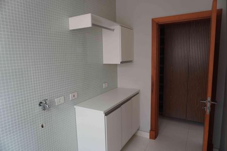 Área de Serviço de casa de condomínio para alugar com 2 quartos, 446m² em Residencial Morada dos Lagos, Barueri
