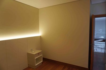 Casa de condomínio à venda com 446m², 2 quartos e 6 vagas Casa de condomínio à venda com 446m², 2 quartos e 6 vagasSuite2