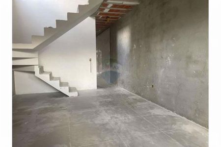 Casa à venda com 3 quartos, 207m² em Vila Esperança, São Paulo