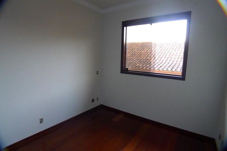 Casa para alugar com 360m², 4 quartos e 4 vagasFoto 01