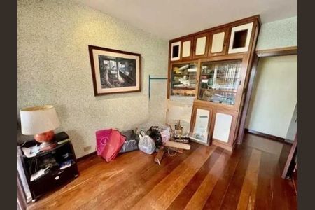 Apartamento à venda com 203m², 4 quartos e 3 vagas