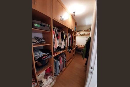Casa à venda com 315m², 4 quartos e 4 vagas