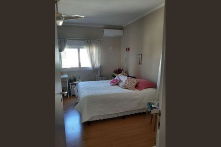 Casa à venda com 315m², 4 quartos e 4 vagas