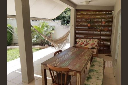 Casa à venda com 4 quartos, 315m² em Jardim Nova Suica, Valinhos