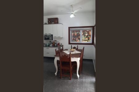 Casa à venda com 315m², 4 quartos e 4 vagas