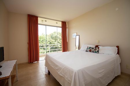 Casa à venda com 580m², 6 quartos e 3 vagas Casa à venda com 580m², 6 quartos e 3 vagasSuíte 2
