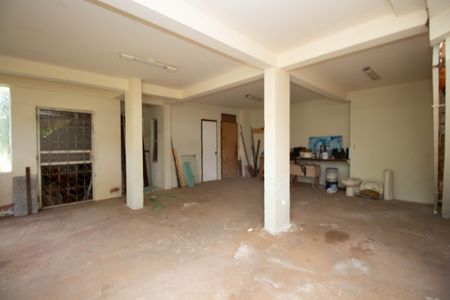 Casa à venda com 580m², 6 quartos e 3 vagas Casa à venda com 580m², 6 quartos e 3 vagasGaragem