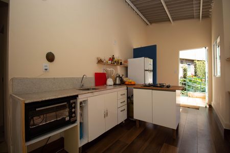 Casa à venda com 580m², 6 quartos e 3 vagas Casa à venda com 580m², 6 quartos e 3 vagasCozinha 2