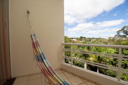 Casa à venda com 580m², 6 quartos e 3 vagas Casa à venda com 580m², 6 quartos e 3 vagasSacada do Quarto 2