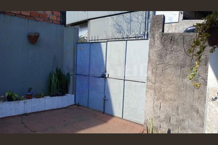 Casa à venda com 2 quartos, 155m² em Balneário São Francisco, Diadema