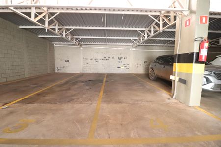 Apartamento para alugar com 74m², 2 quartos e 2 vagasGaragem