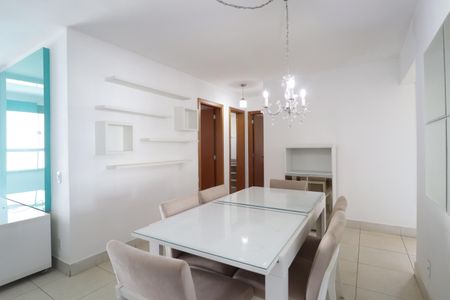 Apartamento para alugar com 74m², 2 quartos e 2 vagasSala