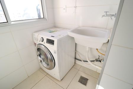 Apartamento para alugar com 74m², 2 quartos e 2 vagasCozinha e Área de Serviço