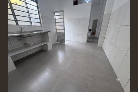 Sala/ cozinha de casa para alugar com 1 quarto, 17m² em Vila Ré, São Paulo