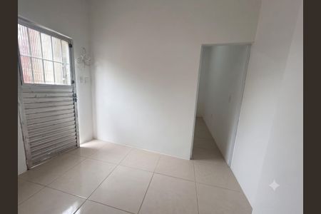 Casa para alugar com 17m², 1 quarto e sem vagaSala/ cozinha