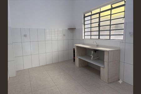 Casa para alugar com 17m², 1 quarto e sem vagaSala/ cozinha