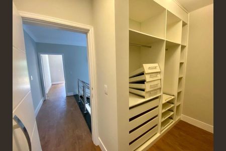 Casa à venda com 291m², 4 quartos e 4 vagas