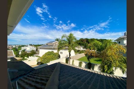 Casa à venda com 291m², 4 quartos e 4 vagas