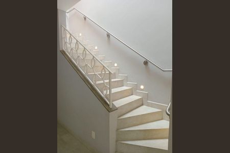 Casa à venda com 3 quartos, 190m² em Mirandópolis, São Paulo