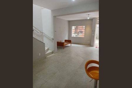 Casa à venda com 3 quartos, 190m² em Mirandópolis, São Paulo