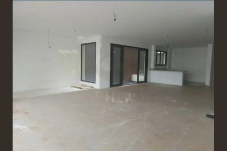 Casa à venda com 4 quartos, 400m² em Brooklin Novo, São Paulo