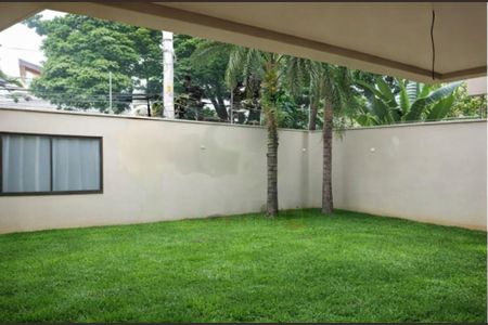 Casa à venda com 4 quartos, 400m² em Brooklin Novo, São Paulo