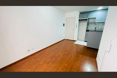 Sala de apartamento para alugar com 2 quartos, 50m² em Jardim Barro Branco, Cotia