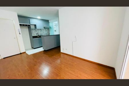 Sala de apartamento para alugar com 2 quartos, 50m² em Jardim Barro Branco, Cotia