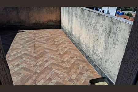 Casa à venda com 3 quartos, 200m² em Jardim Flor da Montanha, Guarulhos