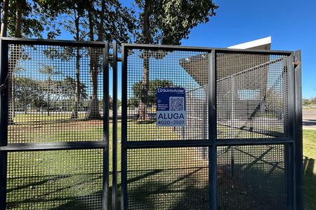 Placa de kitnet/studio para alugar com 1 quarto, 80m² em Asa Norte, Brasília