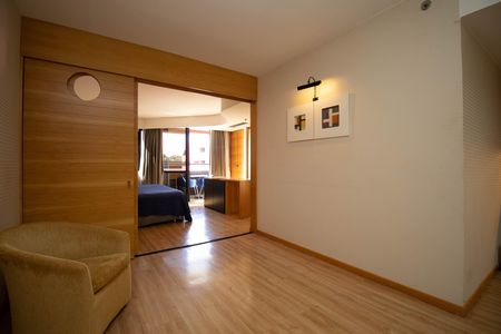 Studio para alugar com 80m², 1 quarto e 1 vaga Studio para alugar com 80m², 1 quarto e 1 vagaSala