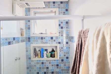 Apartamento à venda com 82m², 2 quartos e 2 vagas Apartamento à venda com 82m², 2 quartos e 2 vagasBanheiro da Suíte