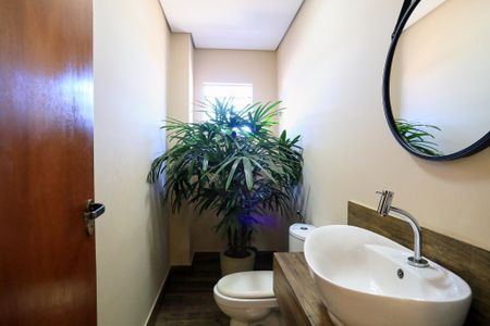 Apartamento à venda com 82m², 2 quartos e 2 vagas Apartamento à venda com 82m², 2 quartos e 2 vagasLavabo