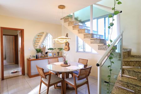 Apartamento à venda com 2 quartos, 82m² em Eymard, Belo Horizonte