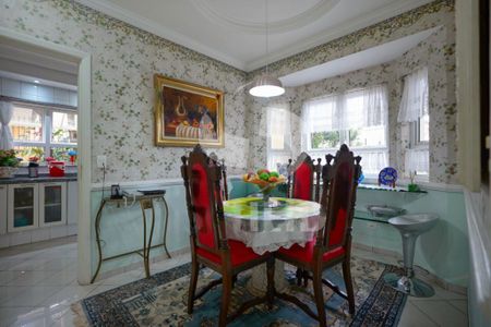 Casa à venda com 5 quartos, 440m² em Jardim Santa Helena, São Paulo