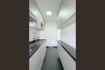 Apartamento à venda com 54m², 3 quartos e 1 vaga Apartamento à venda com 54m², 3 quartos e 1 vagaCozinha e Área de Serviço