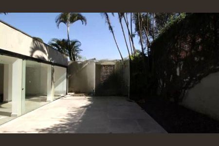Casa à venda com 3 quartos, 280m² em Vila Nova Conceição, São Paulo
