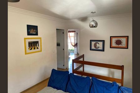 Casa à venda com 4 quartos, 260m² em Jardim Rosa Maria, São Paulo
