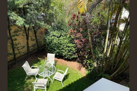 Casa à venda com 4 quartos, 260m² em Jardim Rosa Maria, São Paulo