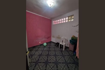 DORMITÓRIO 1 de casa à venda com 3 quartos, 100m² em Jardim Brasilia (Zona Leste), São Paulo
