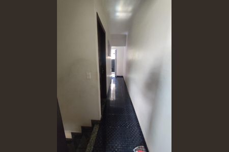CORREDOR de casa à venda com 3 quartos, 100m² em Jardim Brasilia (Zona Leste), São Paulo
