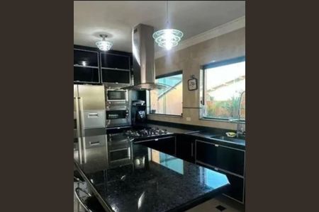 Casa à venda com 4 quartos, 355m² em Vila Pereira Barreto, São Paulo