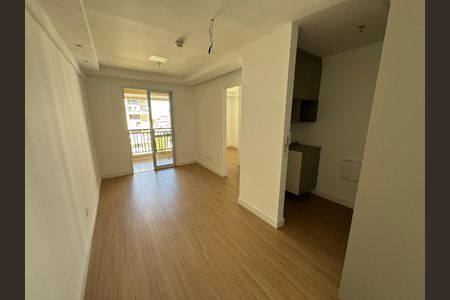 Sala de apartamento para alugar com 1 quarto, 42m² em Csg 3, Brasília