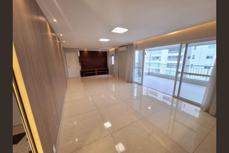 Foto 04 de apartamento para alugar com 3 quartos, 158m² em Centro Empresarial Tamboré, Santana de Parnaíba