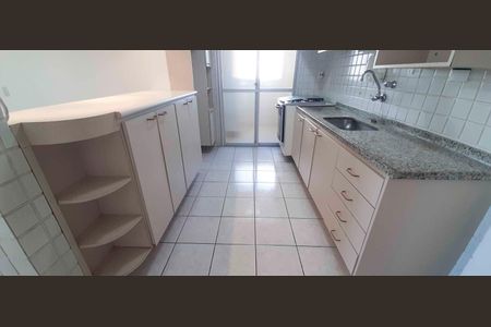 Cozinha de apartamento para alugar com 3 quartos, 70m² em Butantã, São Paulo