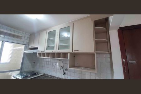 Apartamento para alugar com 70m², 3 quartos e 1 vaga