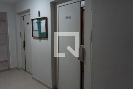 Apartamento para alugar com 70m², 3 quartos e 1 vaga Apartamento para alugar com 70m², 3 quartos e 1 vagaElevadores