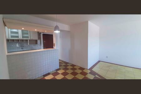 Apartamento para alugar com 70m², 3 quartos e 1 vaga
