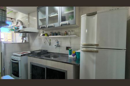 Apartamento para alugar com 70m², 2 quartos e 1 vaga Apartamento para alugar com 70m², 2 quartos e 1 vagaCozinha e Área de Serviço